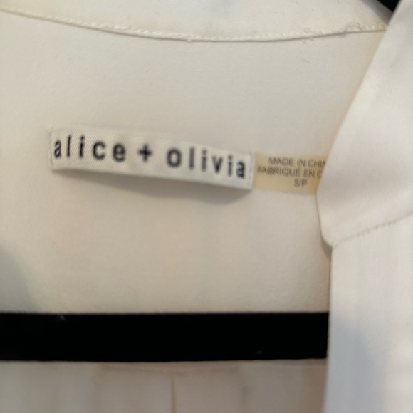 Alice + Olivia ivory semi-sheer pleated sleeveless blouse- size S/P - Picture 7 of 8